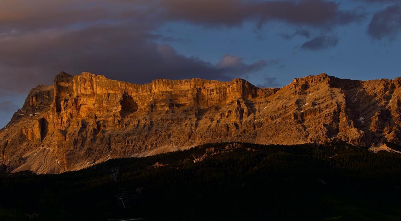 Ciasa Montanara Hotel La Villa  Eksteriør billede