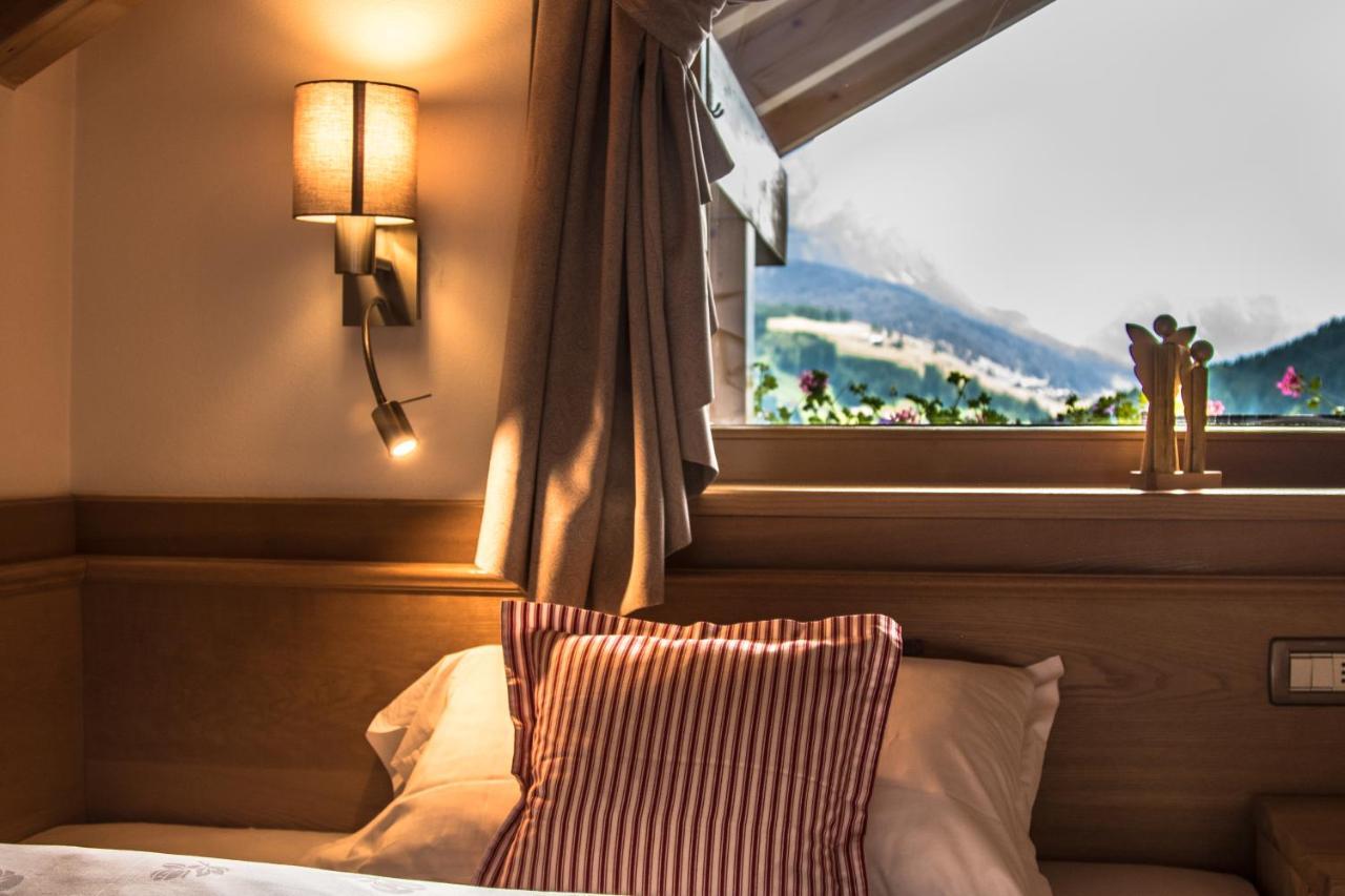 Ciasa Montanara Hotel La Villa  Eksteriør billede
