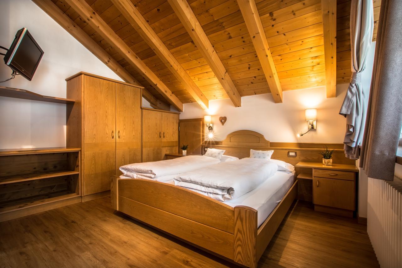Ciasa Montanara Hotel La Villa  Eksteriør billede