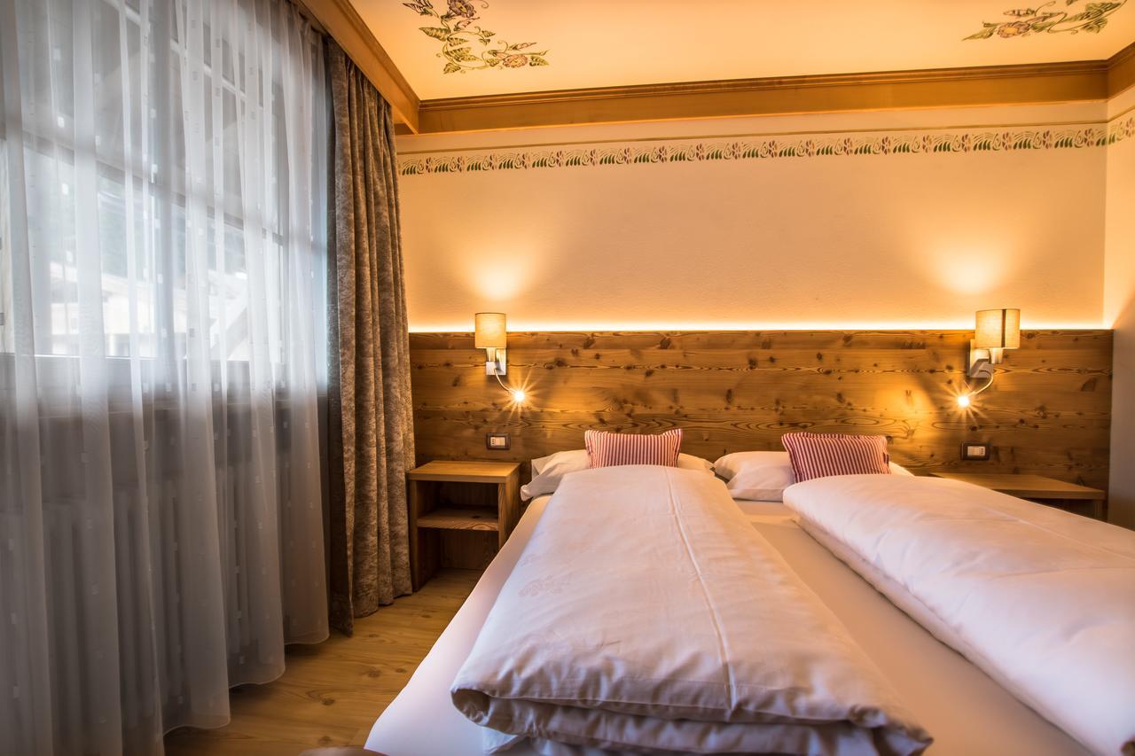 Ciasa Montanara Hotel La Villa  Eksteriør billede